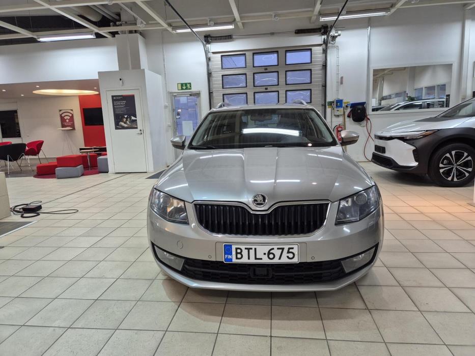 SKODA Octavia 2016