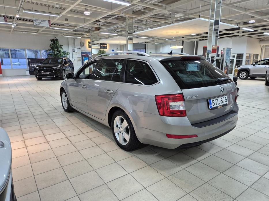 SKODA Octavia 2016