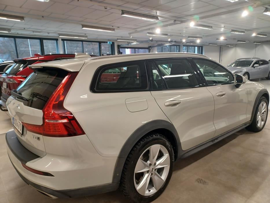 Volvo V60 Cross Country 2019
