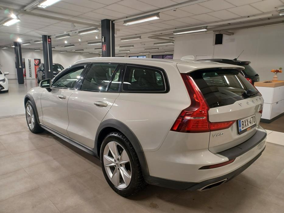 Volvo V60 Cross Country 2019