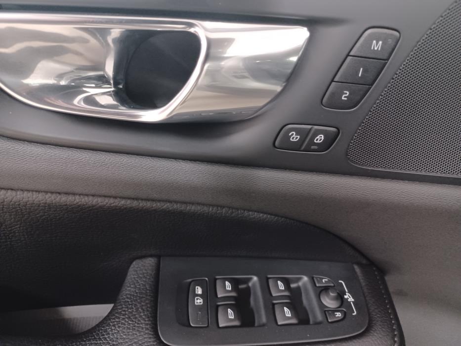 Volvo V60 Cross Country 2019