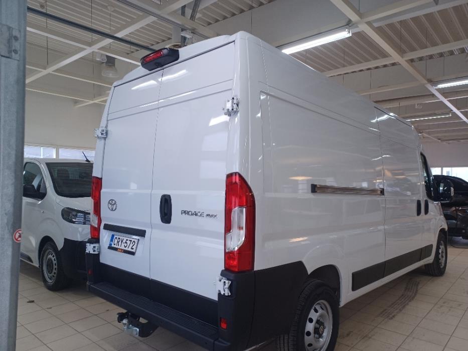 Toyota Proace MAX 2024