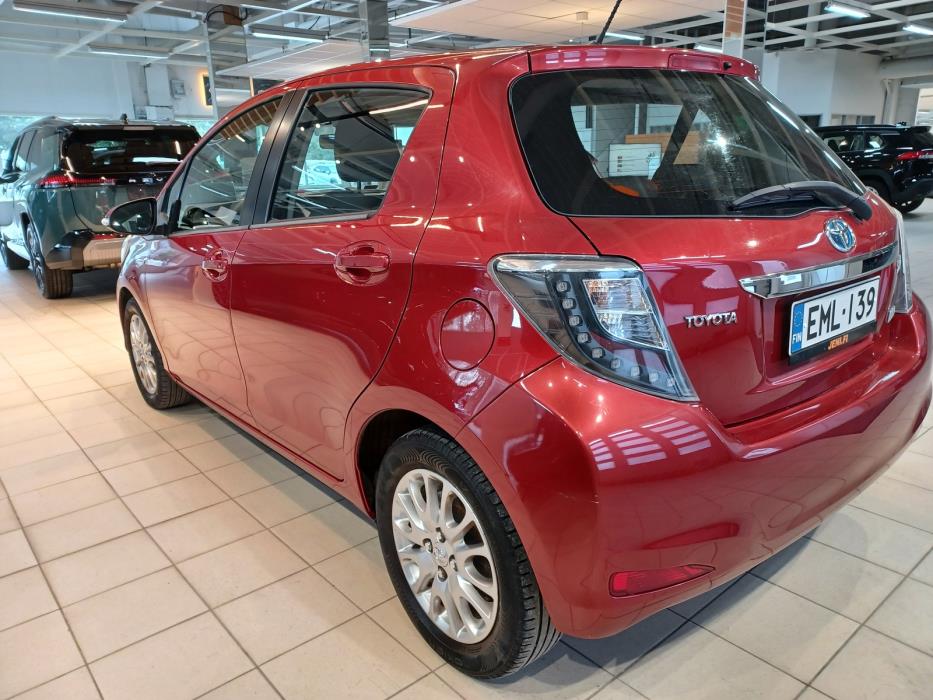 Toyota Yaris 2013