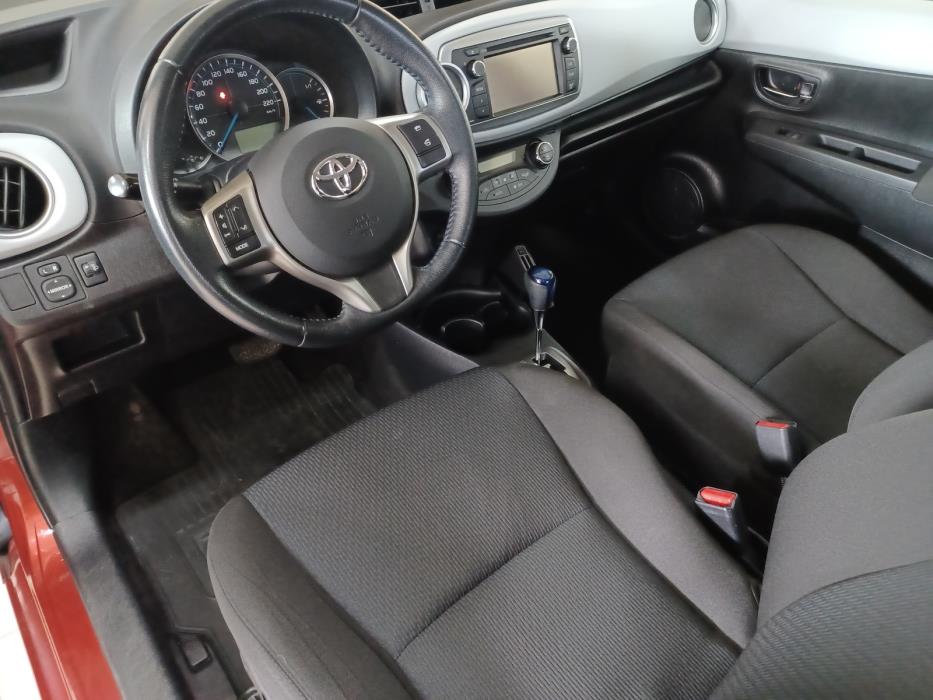 Toyota Yaris 2013