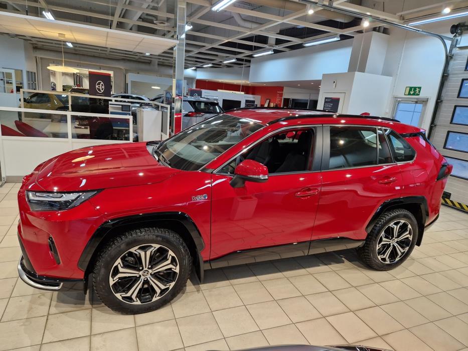 Toyota RAV4 Plug-in 2024