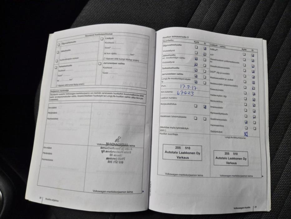 VOLKSWAGEN POLO 2012