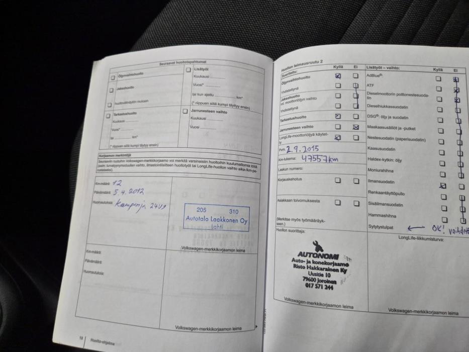 VOLKSWAGEN POLO 2012