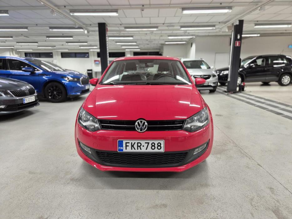 VOLKSWAGEN POLO 2012