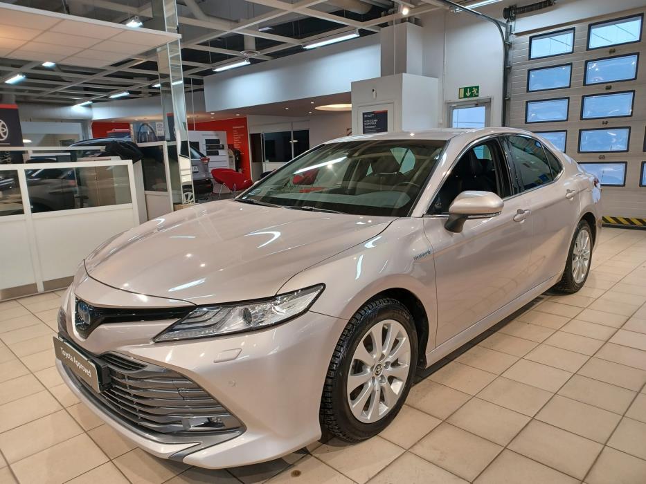 TOYOTA CAMRY 2020