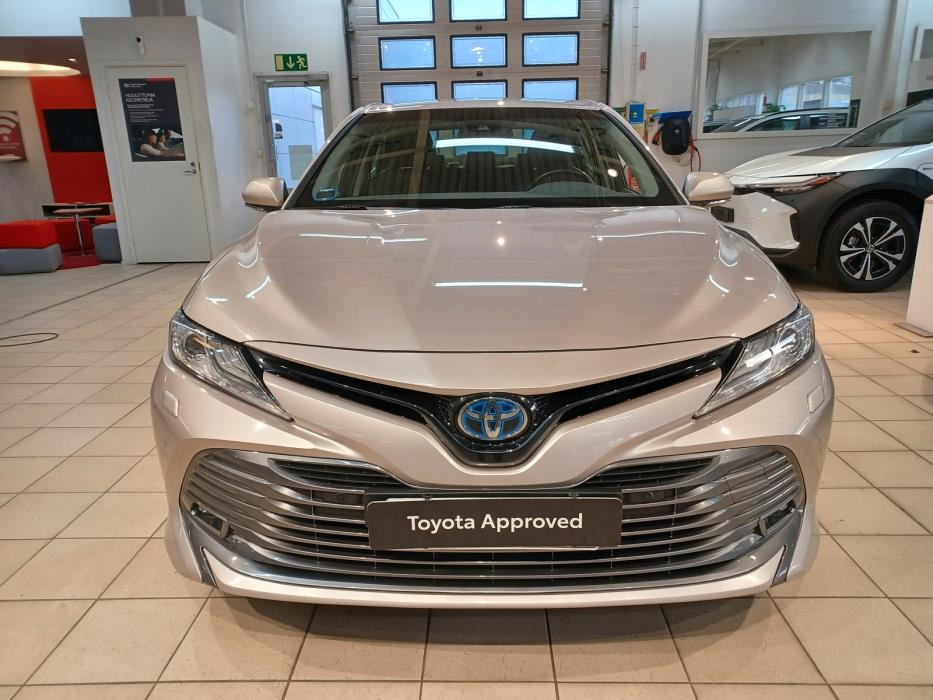 TOYOTA CAMRY 2020