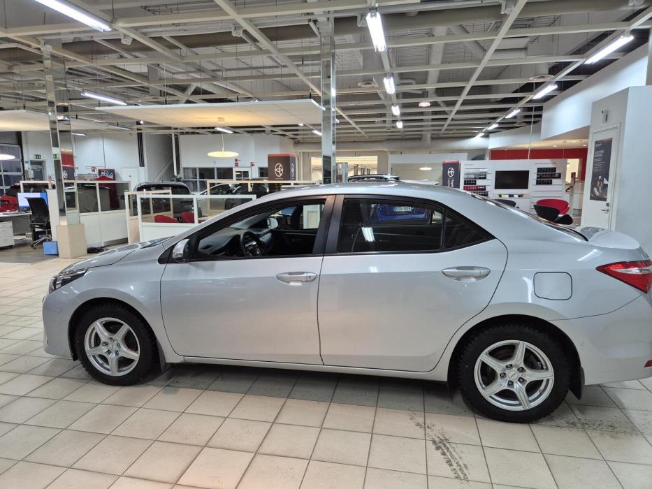 TOYOTA COROLLA 2016