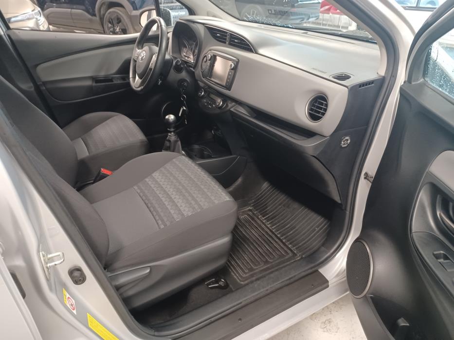 Toyota Yaris 2016