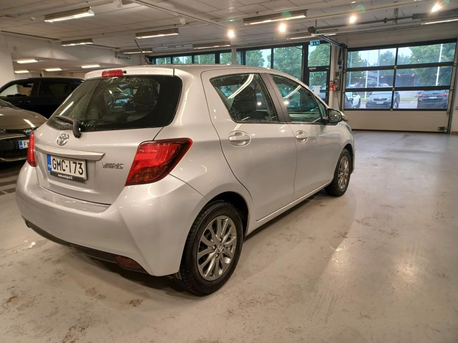 Toyota Yaris 2016