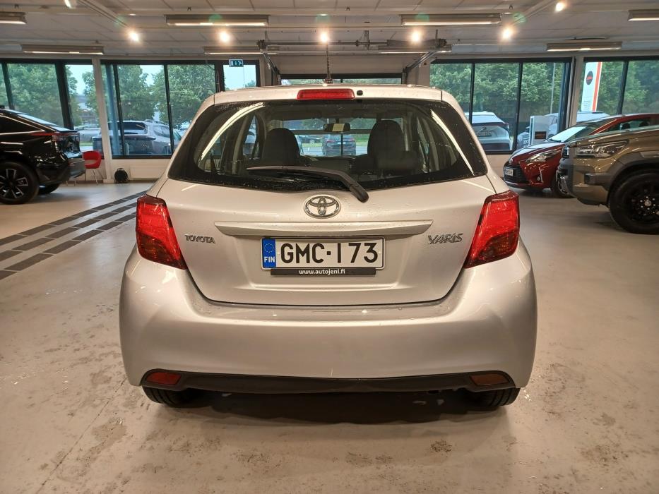 Toyota Yaris 2016