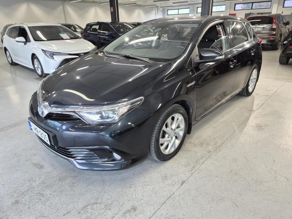 Toyota Auris 2016
