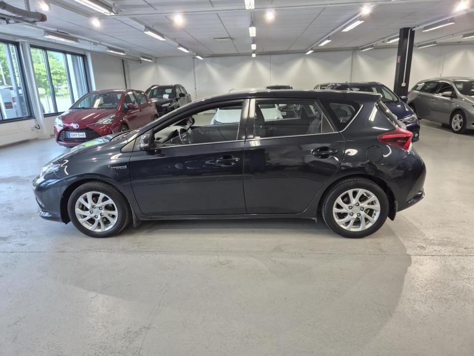 Toyota Auris 2016