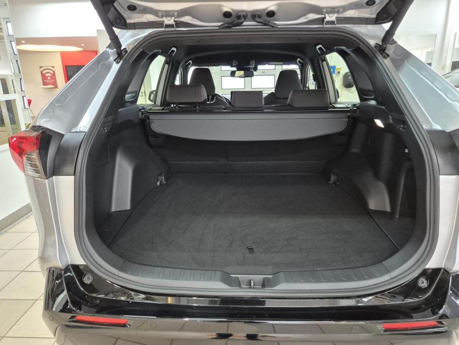 Toyota RAV4 Plug-in 2025