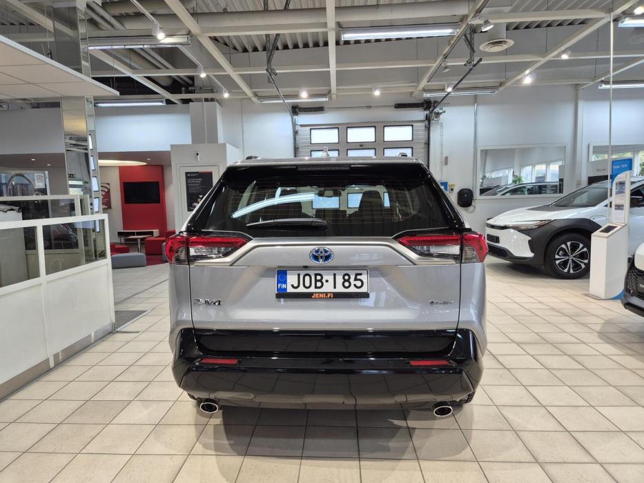 Toyota RAV4 Plug-in 2025