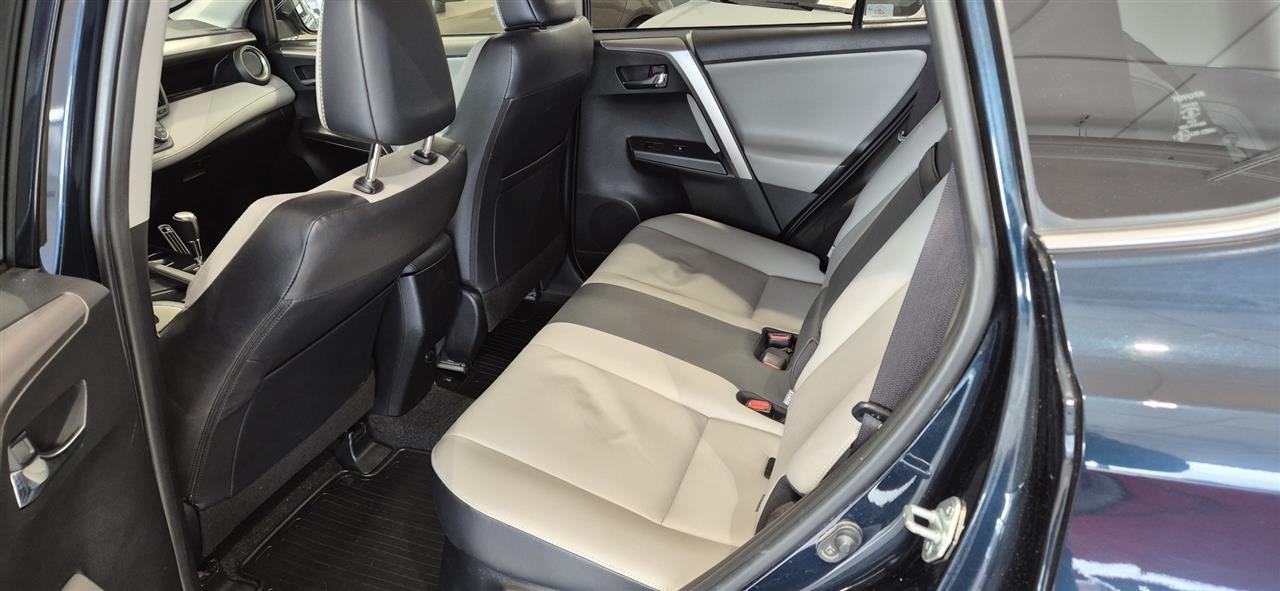 Toyota RAV4 2017