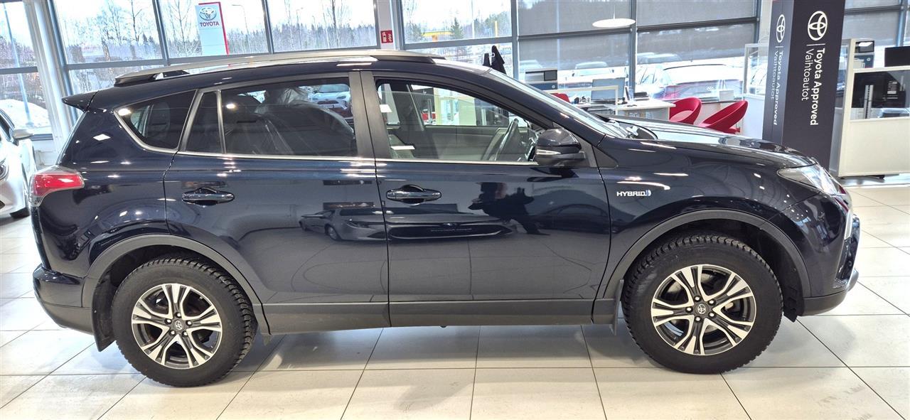 Toyota RAV4 2017