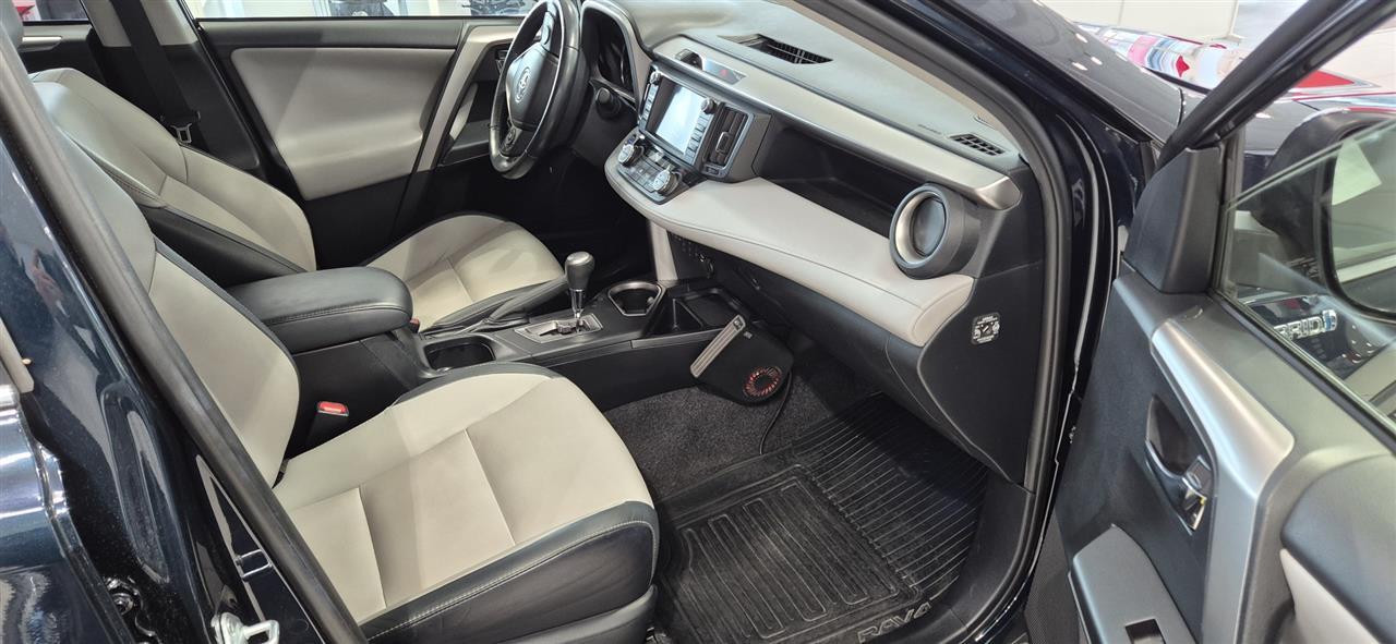 Toyota RAV4 2017