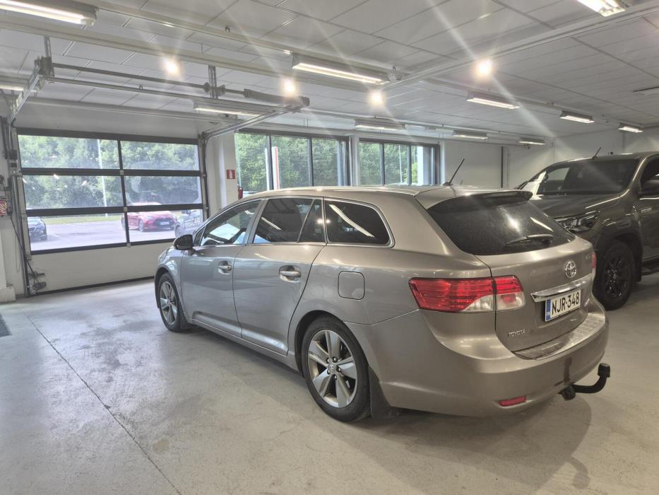 Toyota Avensis 2014