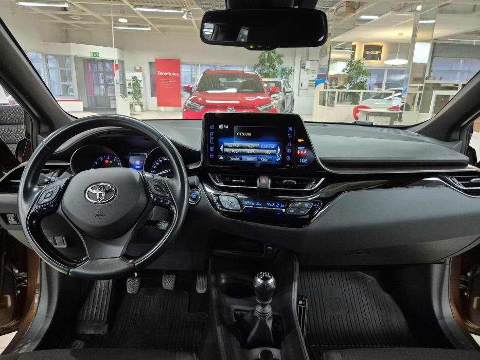 TOYOTA C-HR 2018