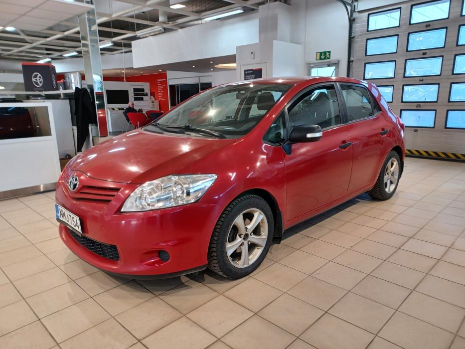 Toyota Auris 2012