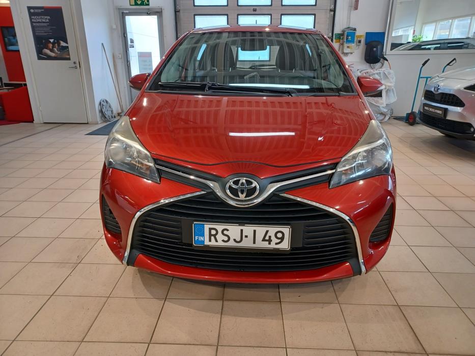 Toyota Yaris 2015