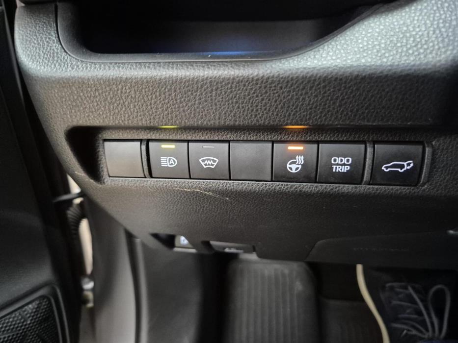 Toyota RAV4 Plug-in 2023