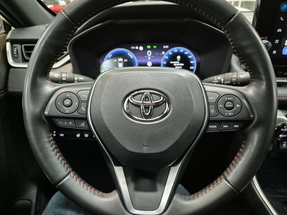 Toyota RAV4 Plug-in 2023