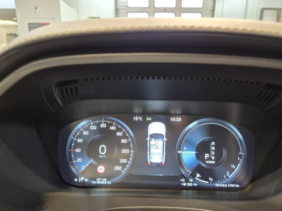 VOLVO XC60 2019