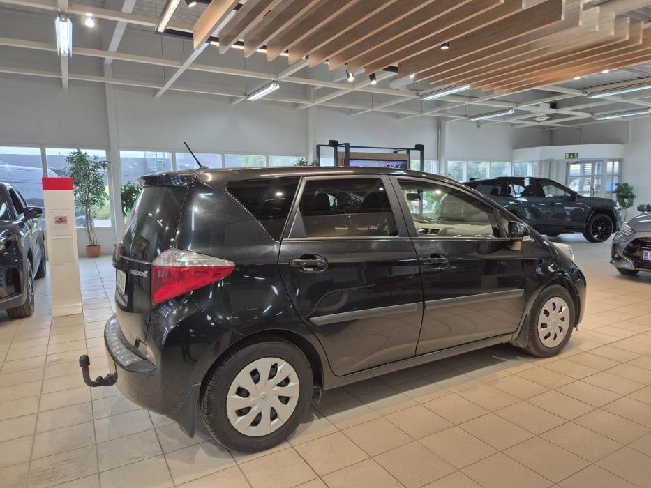 Toyota Verso-S 2014