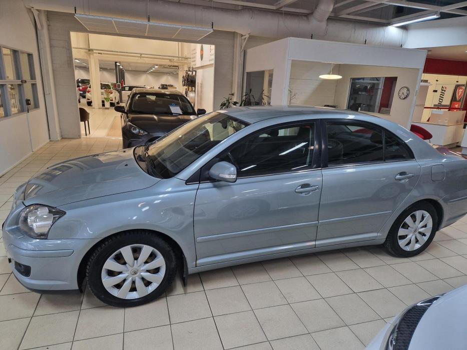 Toyota Avensis 2008