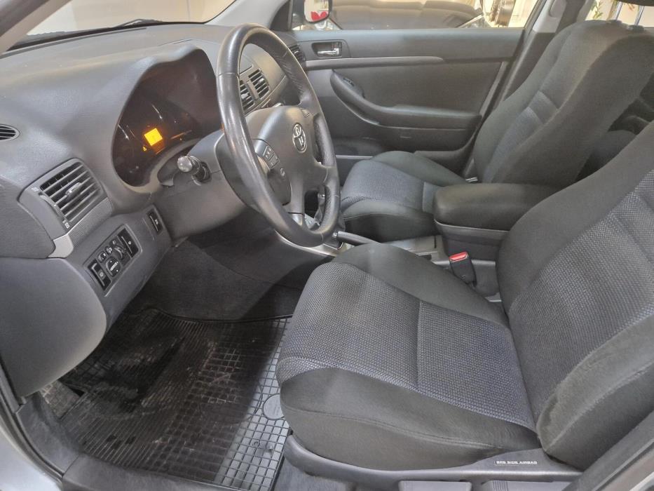 Toyota Avensis 2008