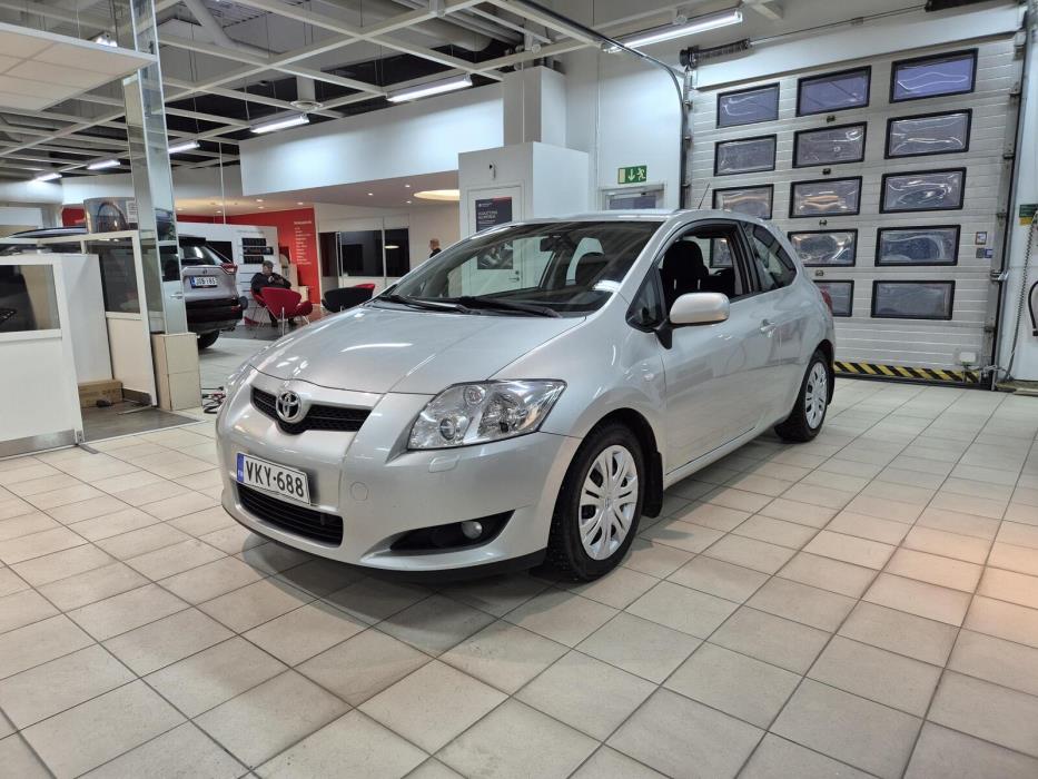 TOYOTA AURIS 2008