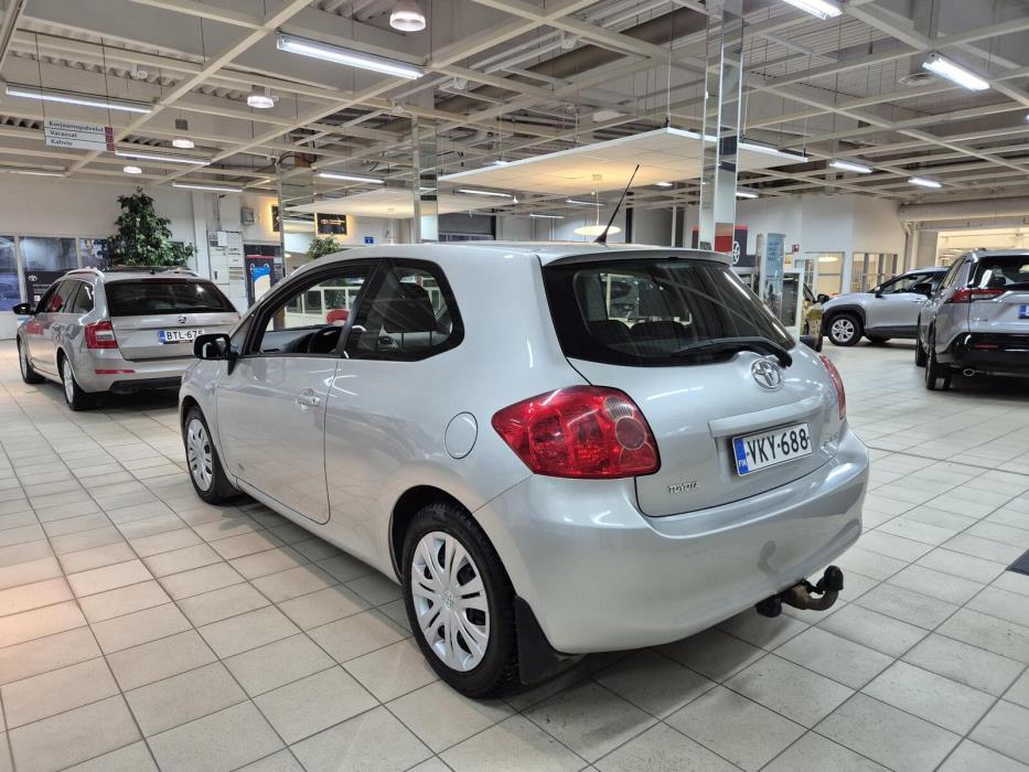 TOYOTA AURIS 2008
