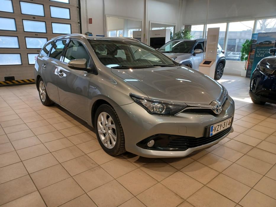 Toyota Auris 2016