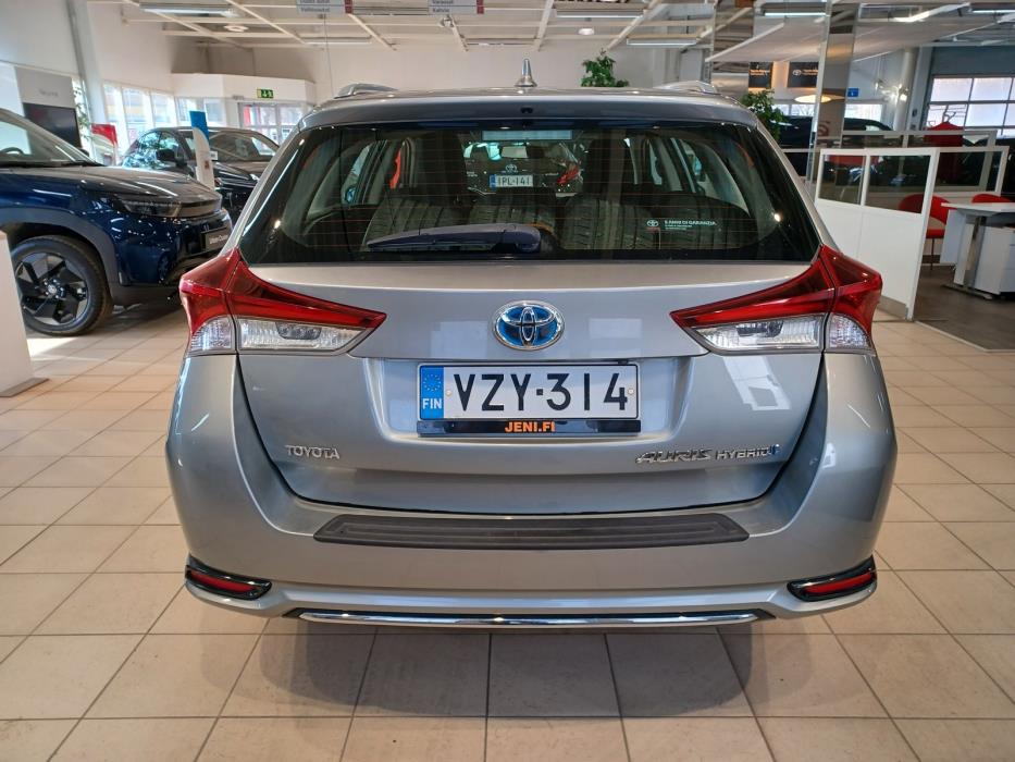 Toyota Auris 2016