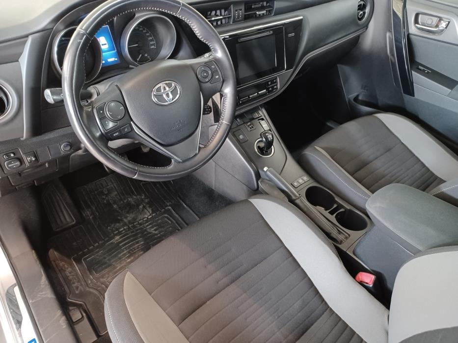 Toyota Auris 2016