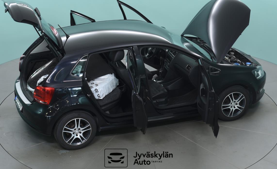 VOLKSWAGEN Polo 2011