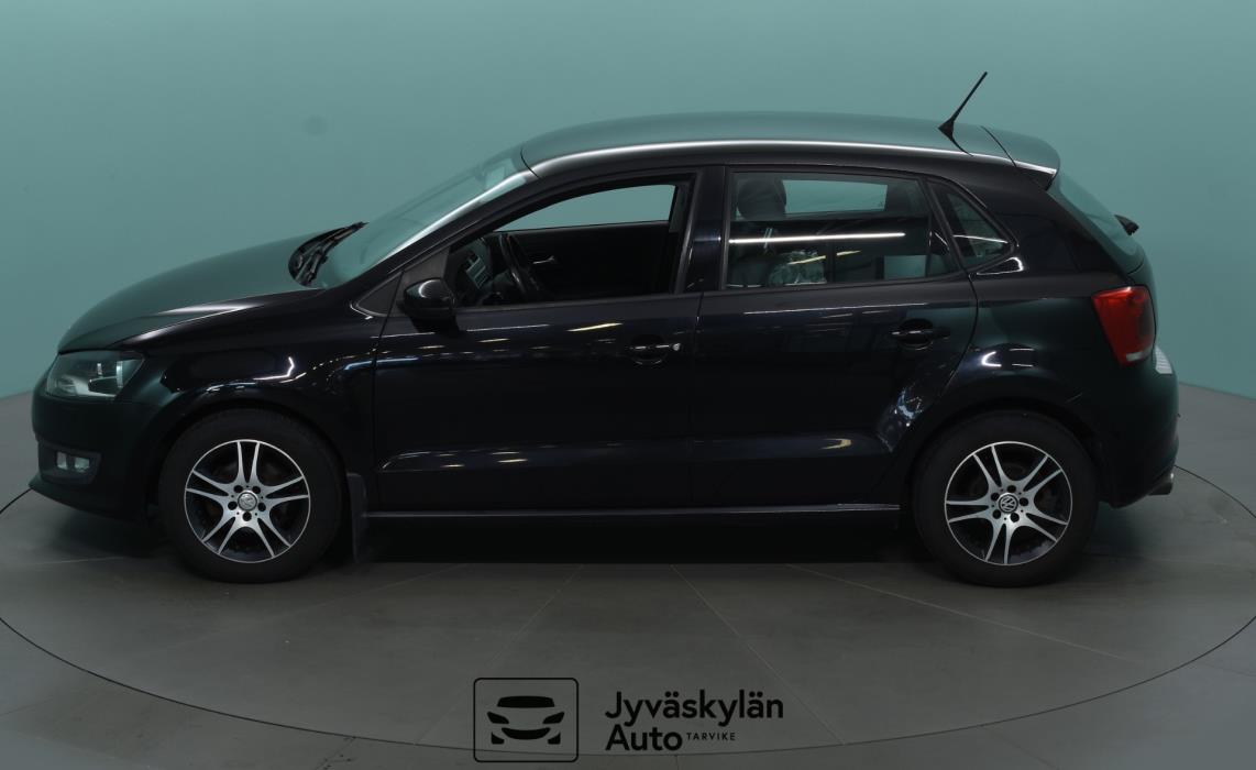 VOLKSWAGEN Polo 2011