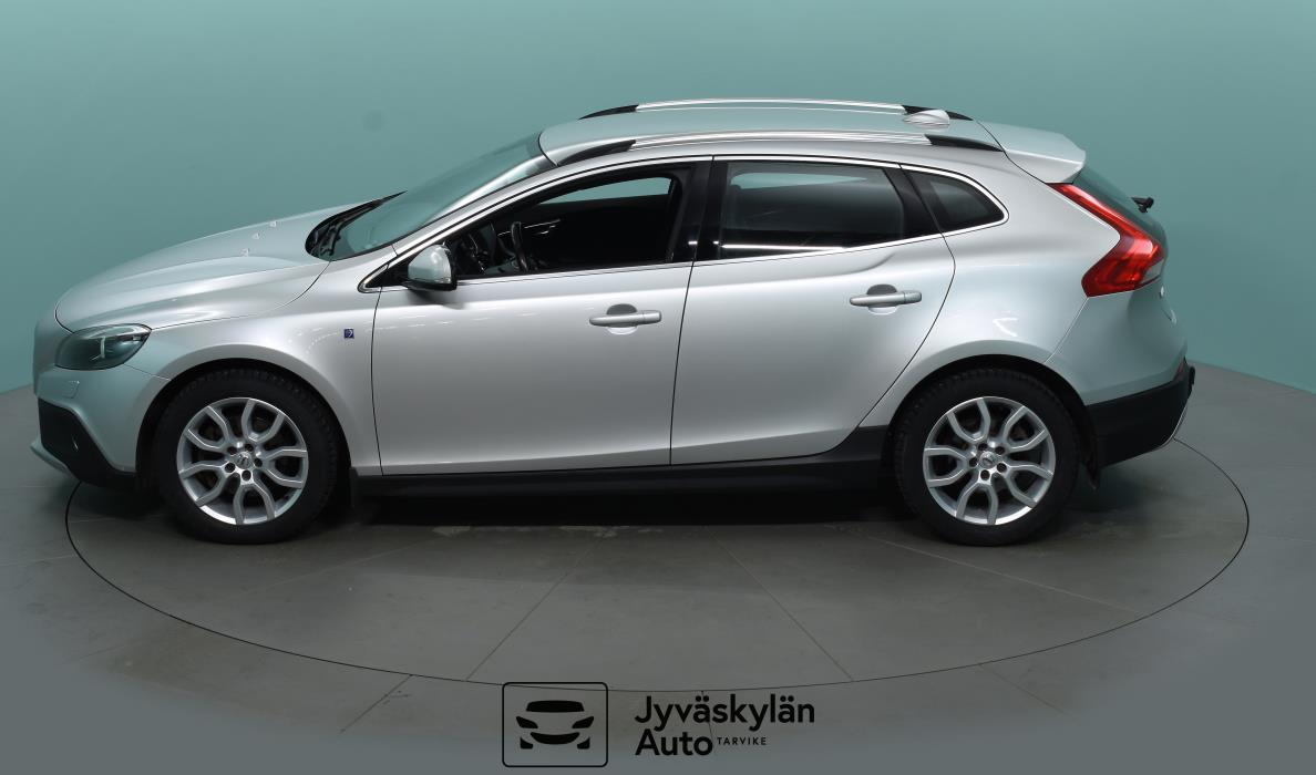 VOLVO V40 Cross Country 2015