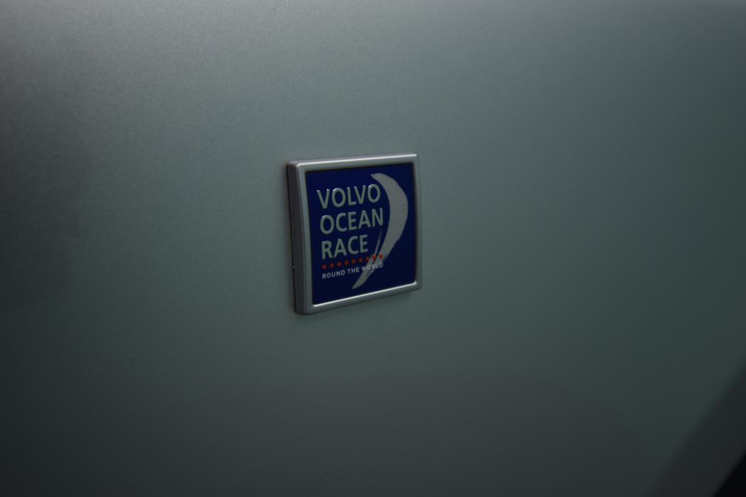 VOLVO V40 Cross Country 2015