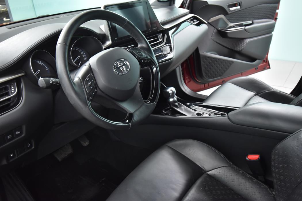 TOYOTA C-HR 2019
