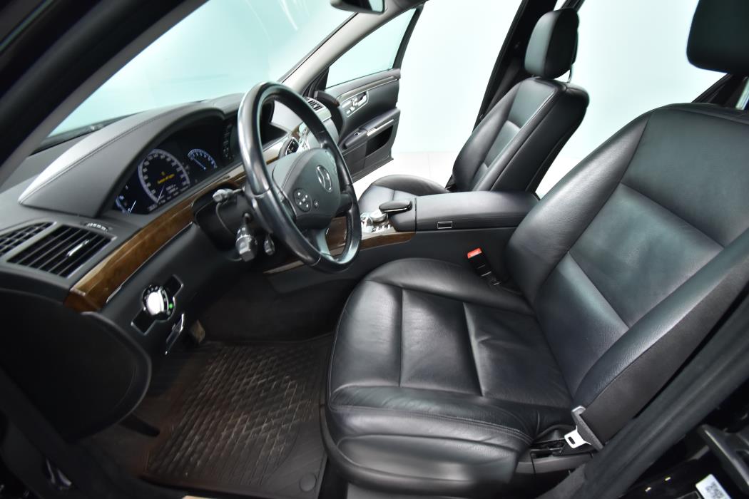 MERCEDES-BENZ S 2012