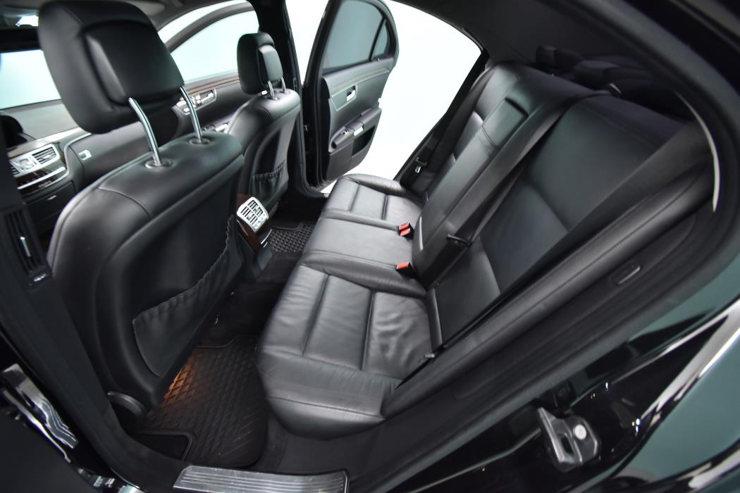 MERCEDES-BENZ S 2012