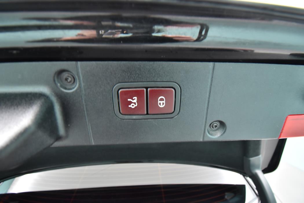 MERCEDES-BENZ S 2012