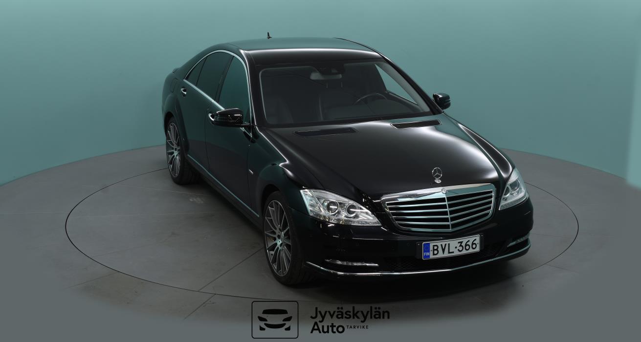 MERCEDES-BENZ S 2012