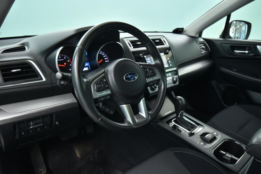 SUBARU Outback 2015